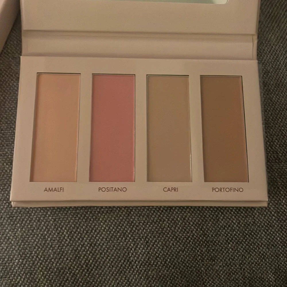 WANDER Beauty RIVIERA Blush and Bronzer Palette